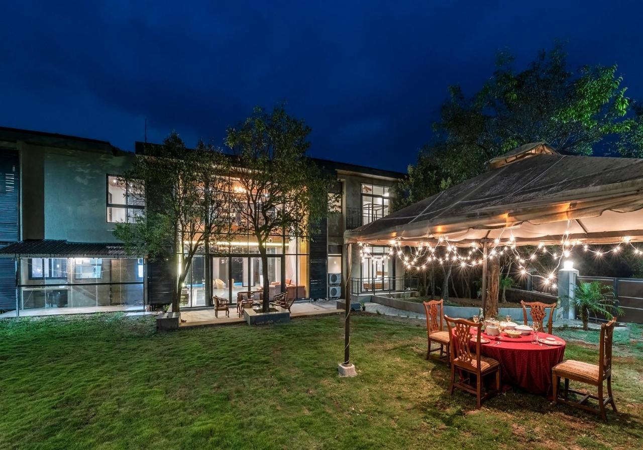 Saffronstays Falcon Hill, Lonavala - Luxury Villa With Infinity Pool Near Lion'S Point מראה חיצוני תמונה